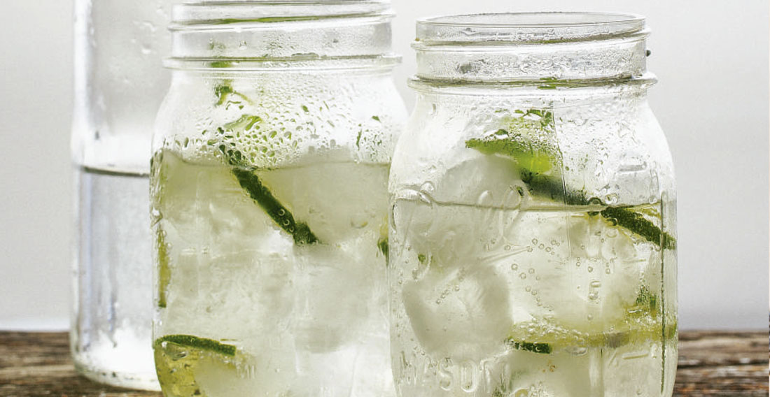 6 bebidas deliciosas y nutritivas para sustituir el refresco y los jugos embotellados